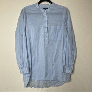 GAP Blue Button Down Chambray Shirt